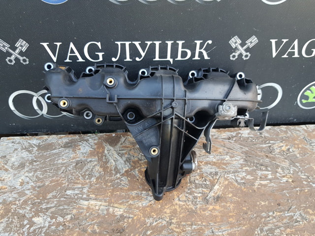 Колектор впускний 03L129711AM VAG