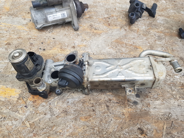 Радіатор системи рециркуляції ОГ 03L131512C VAG