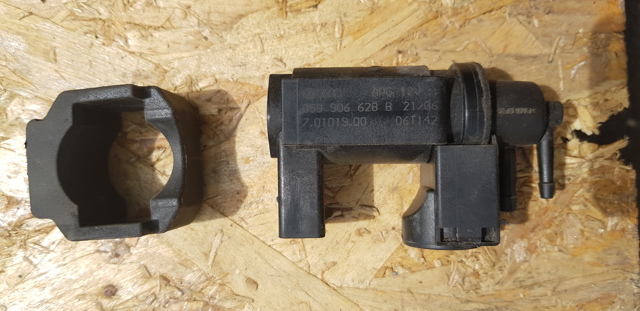Перетворювач тиску (соленоїд) наддуву / EGR 059906628B VAG