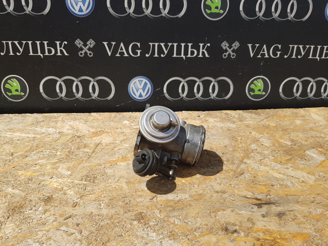 Прилади управління системи рециркуляції 070128070F VAG