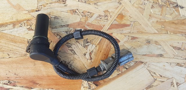 Обмежувач частоти обертання колінчастого вала двигуна Volkswagen Multivan T5