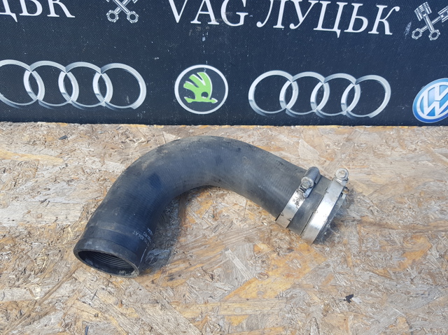 Трубка, що нагнітається 1K0145834AT VAG