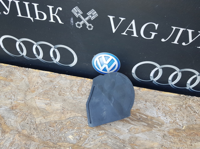 Заглушка кузова 1K0825961B VAG