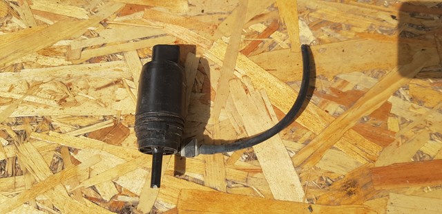 Насос омивача 1K5955651 VAG