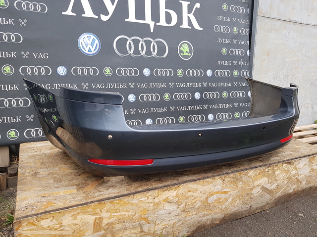 Буфер (бампер) задній Skoda Octavia 2 A5