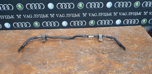 Стабілізатор передній 3C0411303AA VAG
