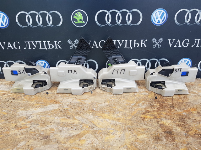 Замок задніх дверей, лівих 3D4839015 VAG