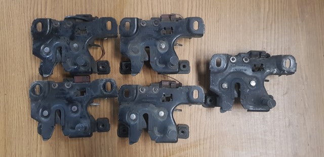 Замок капота 4B0823509 VAG