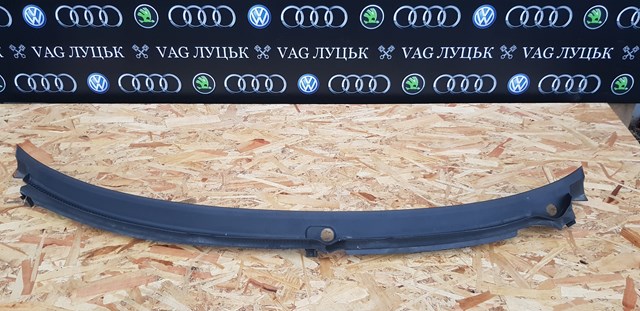 Водостік лобового скла, жабо 4B1819403C VAG