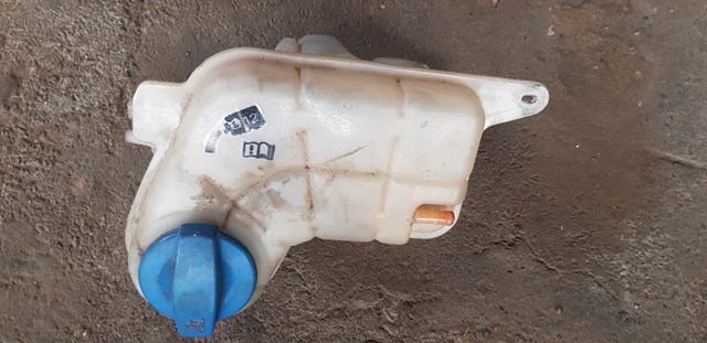 Бачок системи охолодження, розширювальний 4F0121403C VAG