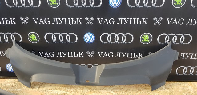 Накладка верхня передній панелі / супорта радіатора 4F0807081 VAG