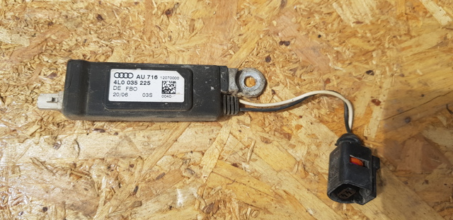 Підсилювач сигналу антени 4L0035225 VAG