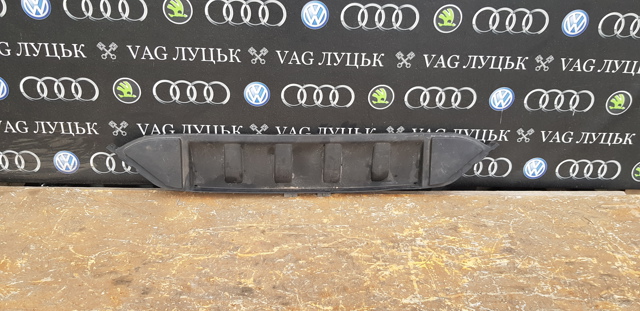 Повітропровід / дефлектор радіатора, верхній 4L0121285 VAG