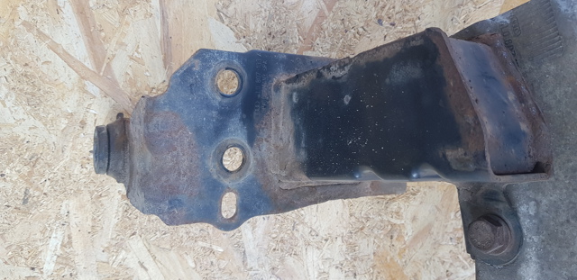 Кронштейн підсилювача переднього бампера 4L0807133A VAG