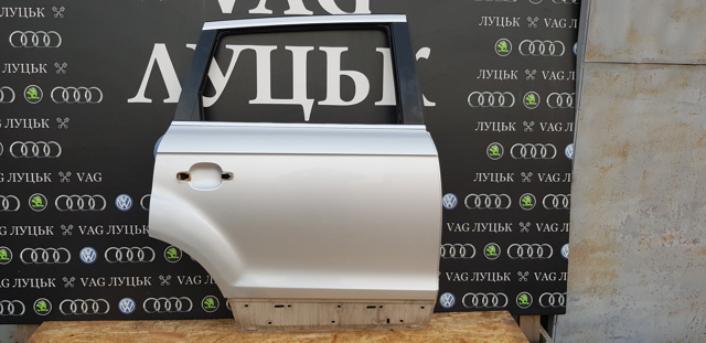 Двері задні, праві 4L0833052 VAG