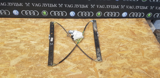 Склопідйомник задніх лівих дверей 4L0839461A VAG