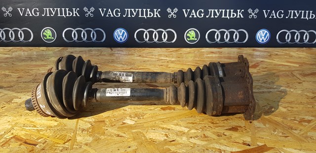 Піввісь передня ліва 4Z7407271E VAG