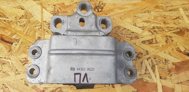 Права опора двигуна 5N0199262G VAG