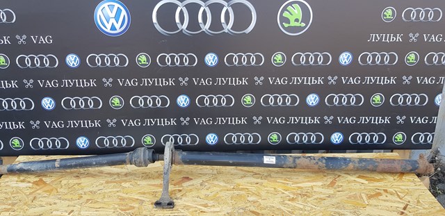Вал карданний задній 5N0521101E VAG