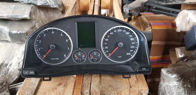 щиток приладу 5N0920870C VAG