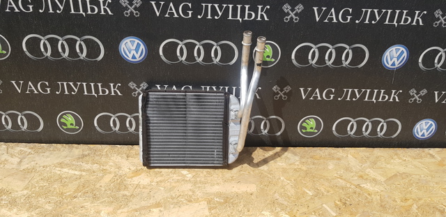 Радіатор обігрівача 7H1819121 VAG