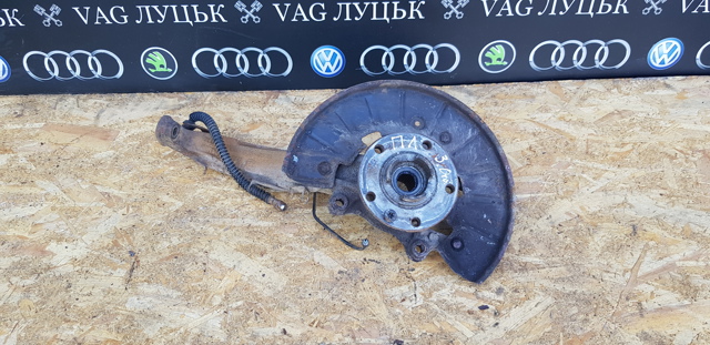 Цапфа поворотного кулака 7L0407257A VAG