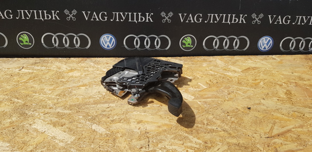 Педаль гальма 7L0721797E VAG
