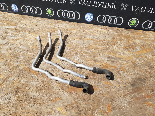 Шланг/патрубок радіатора охолодження, нижній 7L0819329A VAG