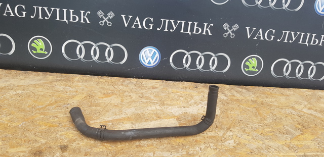 Шланг ГПК, низького тиску, від бачка до насоса 7L6422889S VAG