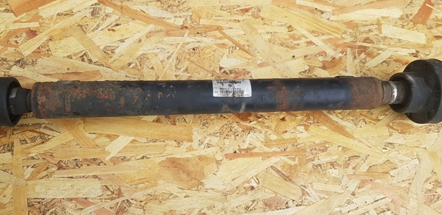 Кардан передній 7L6521101 VAG