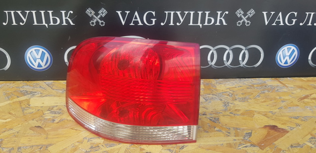 Ліхтар задній 7L6945095K VAG