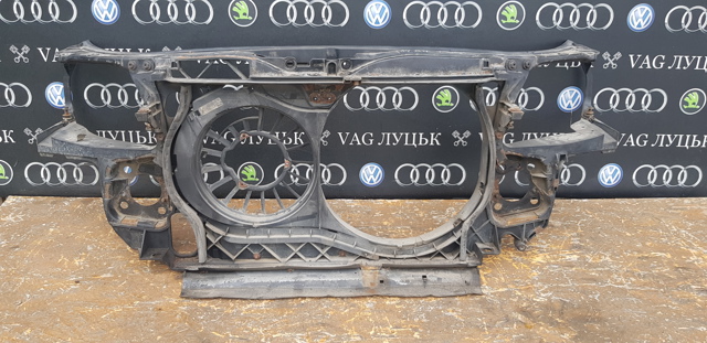 Панель передня 8E0805594G VAG