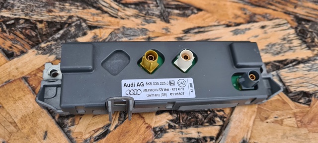 Підсилювач сигналу антени 8K5035225J VAG