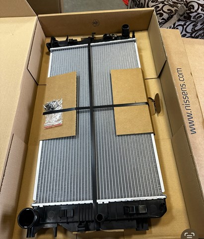 Радіатор охолодження двигуна Фольксваген Крафтер 30-35