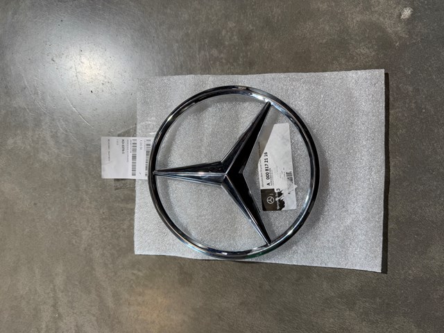 Фірмовий значок решітки радіатора A000817211664 MERCEDES