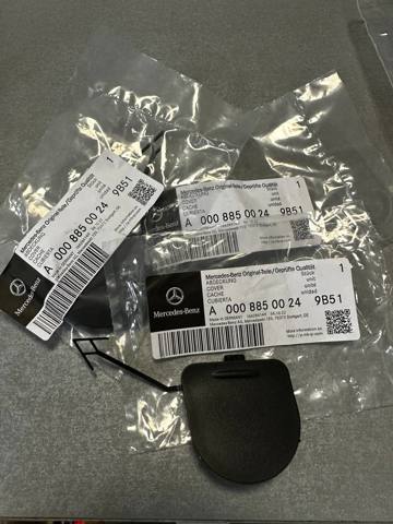 Заглушка бампера буксирувального гака, передня A0008850024 MERCEDES