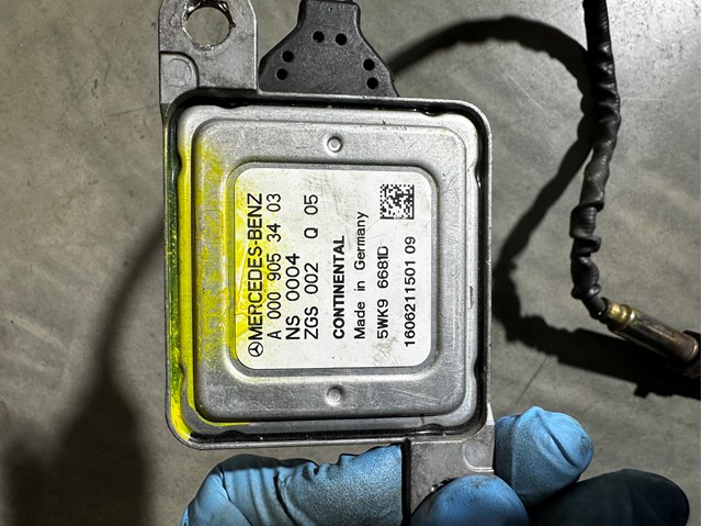 Датчик оксидів азоту NOX A0009053403 MERCEDES