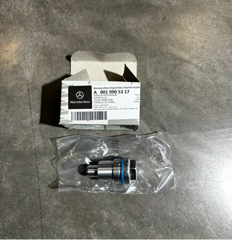 Заглушка регулятора тиску олії A0019905317 MERCEDES