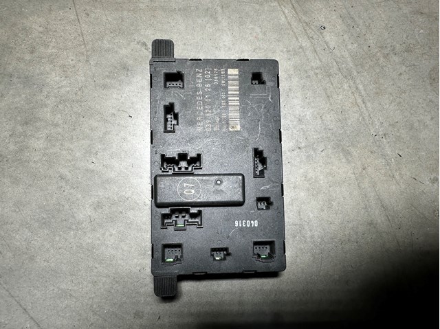 Блок комфорту передніх дверей A6398200126 MERCEDES