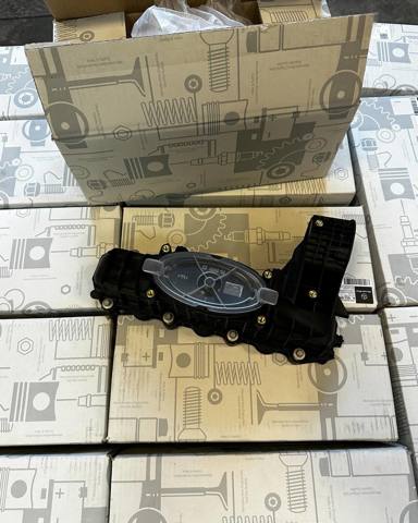 Колектор впускний A6510903037 MERCEDES