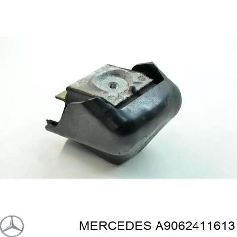 Подушка (опора) двигуна, ліва/права A9062411613 MERCEDES