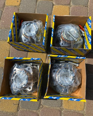 Маточина заднього колеса R14154 SNR