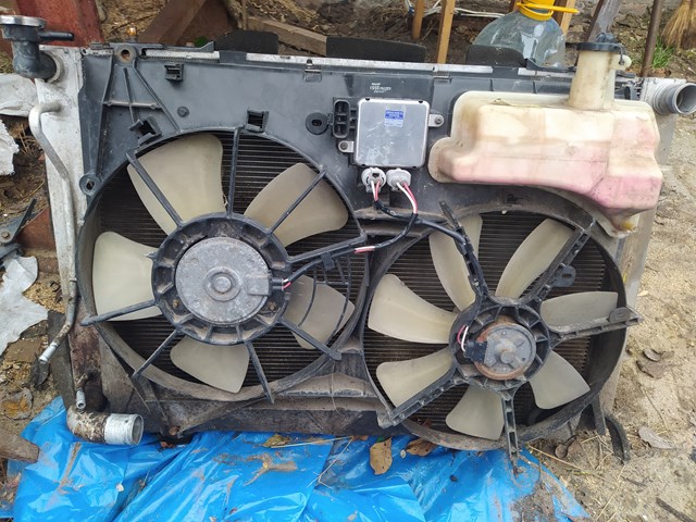 Радіатор 1604120314 TOYOTA