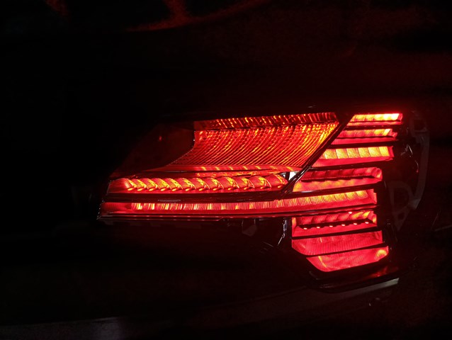 Ліхтар задній правий, зовнішній 4KE945092C VAG