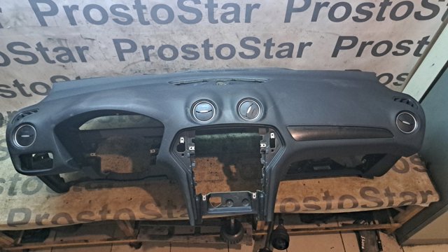 1679782 Ford