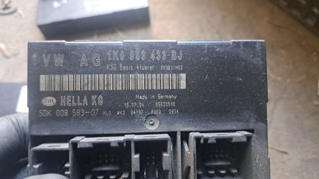 Блок керування центральним замком 1K0959433BJ VAG