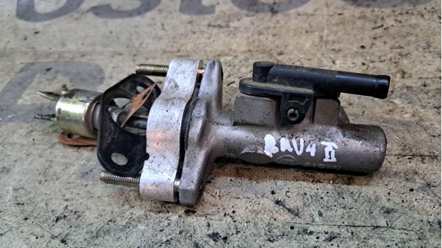 Циліндр зчеплення, головний 3142042030 TOYOTA