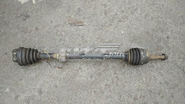 Привід правий 391004M766 NISSAN