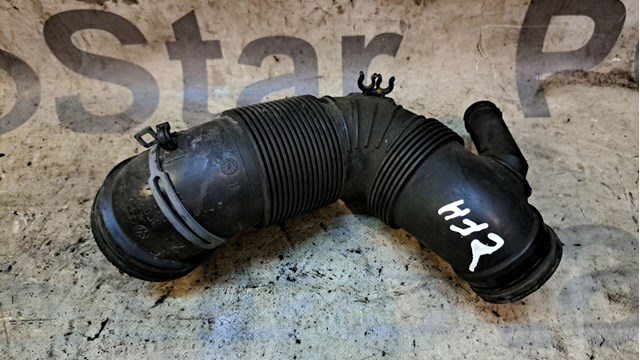 Патрубок повітряний, вихід повітряного фільтра 3C0129654AJ VAG