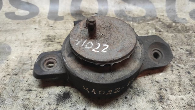 Права опора двигуна 41022AE150 SUBARU